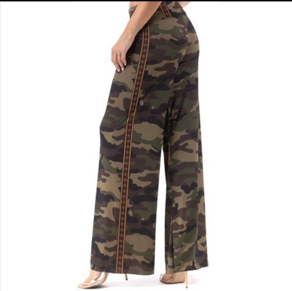 Pants - *Camouflage Palazzo Pants-Size Small